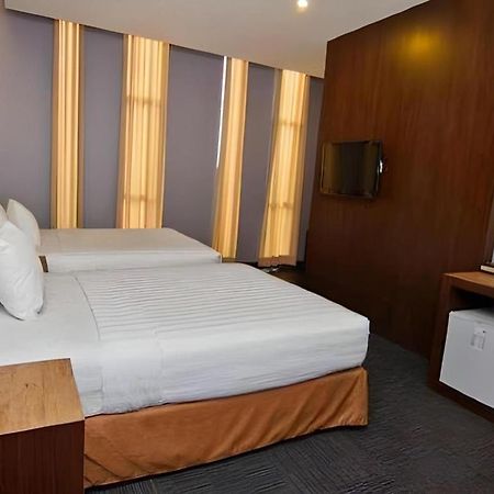 Plan B Hotel Παντάνγκ Εξωτερικό φωτογραφία
