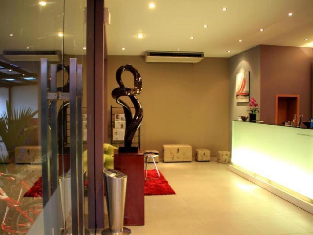 Plan B Hotel Παντάνγκ Εξωτερικό φωτογραφία
