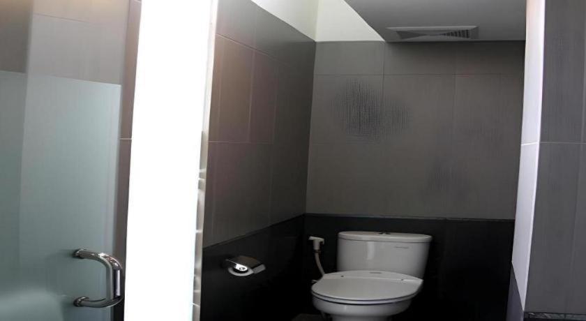 Plan B Hotel Παντάνγκ Εξωτερικό φωτογραφία