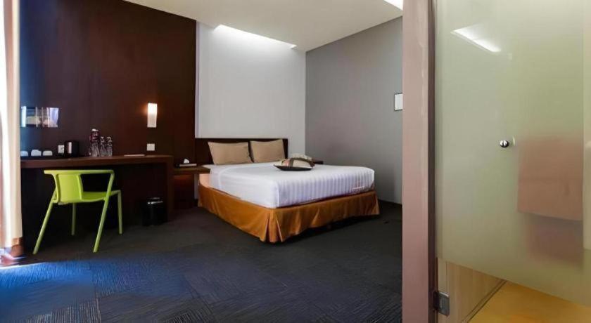 Plan B Hotel Παντάνγκ Εξωτερικό φωτογραφία