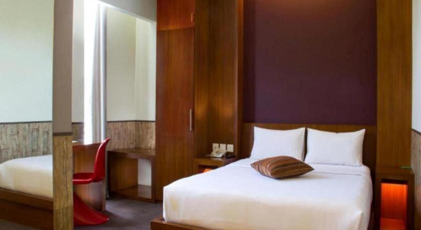 Plan B Hotel Παντάνγκ Εξωτερικό φωτογραφία